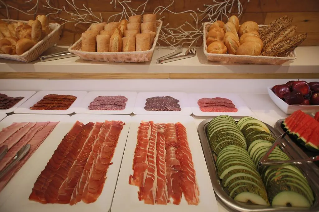 **** Hotel Canyelles Platja Roses Spain