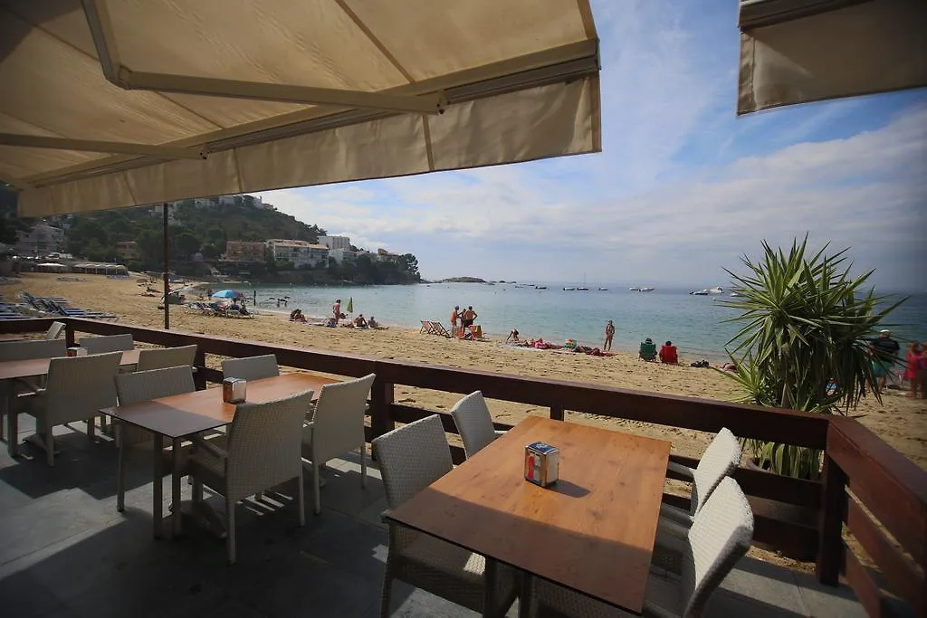 Canyelles Platja Roses Spain